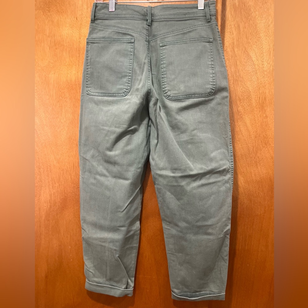 Gap High Rise Barrel Khakis - Picture 2 of 5